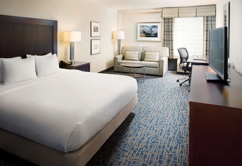 DoubleTree by Hilton Hotel Baltimore - BWI Airport near Baltimore/Washington BWI Airport